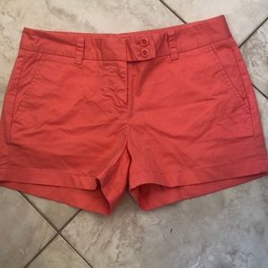 Vineyard vine shorts